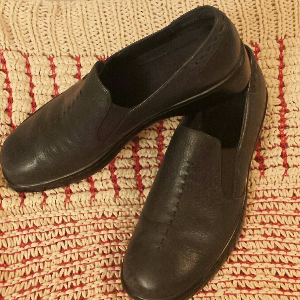 💕Naturalizer* Navy Shoes